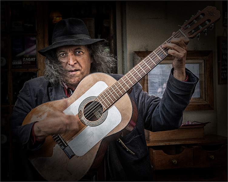 Le Troupadour_David Peek_open.jpg - Open Print Competion